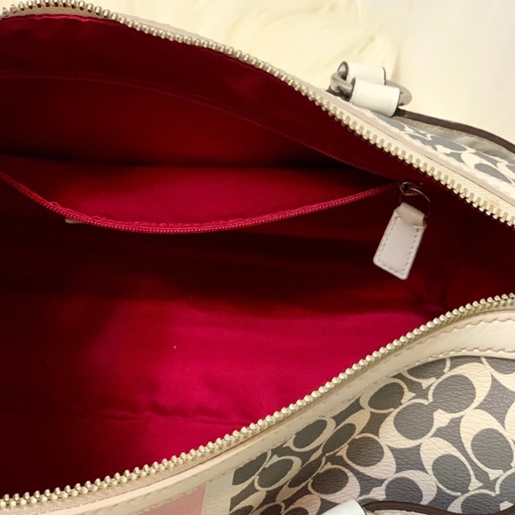 Coach Bag - Picture 6 of 7
